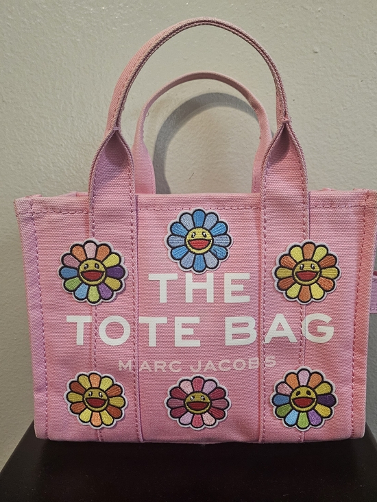 Marc Jacobs Handbags - Marc Jacobs The Tote Bag w/ Takashi Murakami -inspired smiley flowers -Small